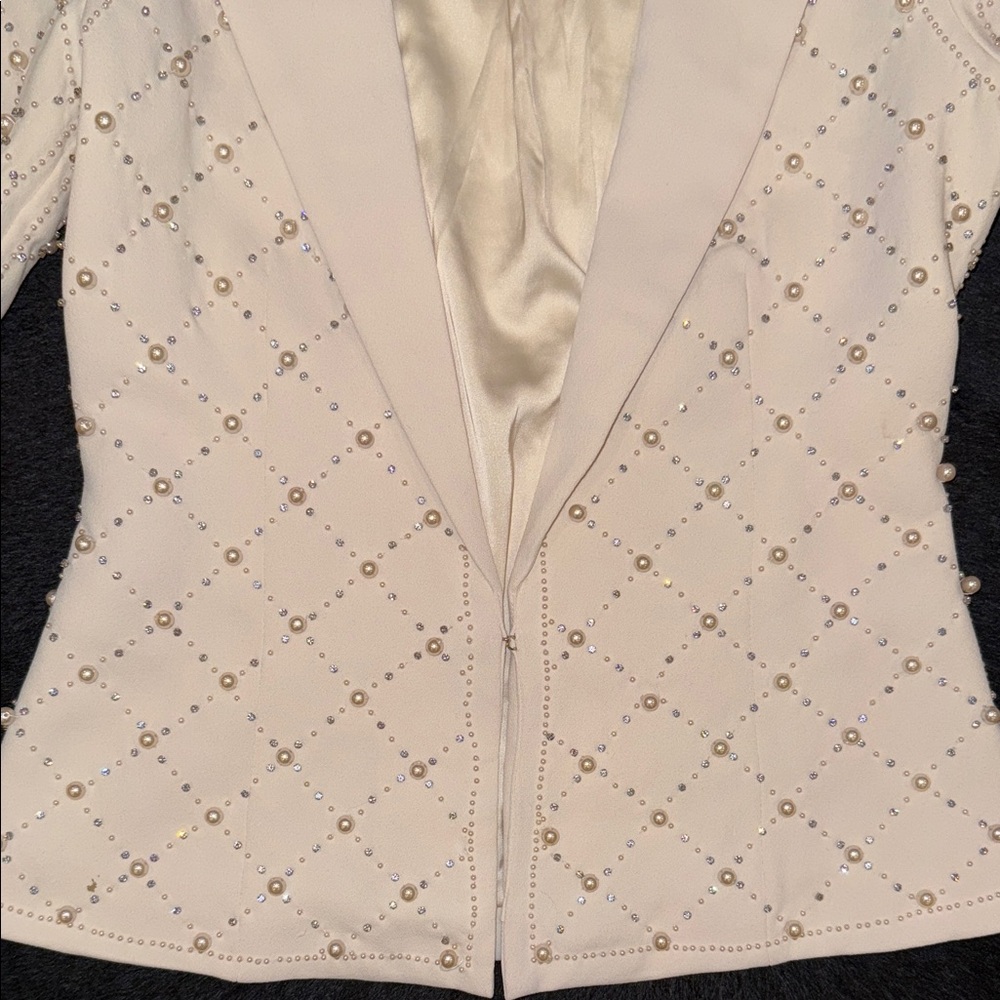House of CB Ivory Blazer with Pearls and crystals. - Picture 7 of 14